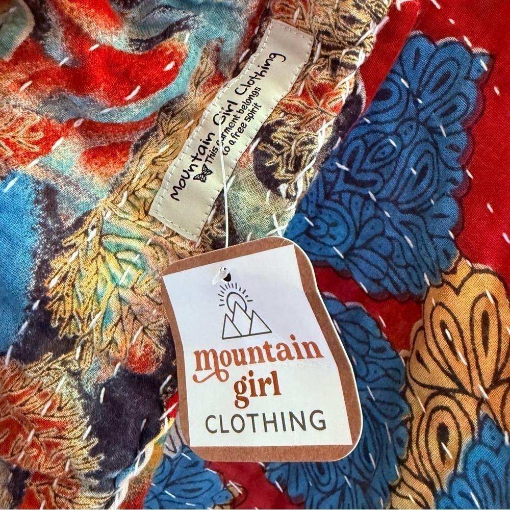 NWT Mountain Girl Clothing Colorful Journey Inspired Graphic Top Poncho - Picture 3 of 9